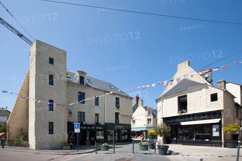 Port en Bessin Huppain, rue Michel Lefournier