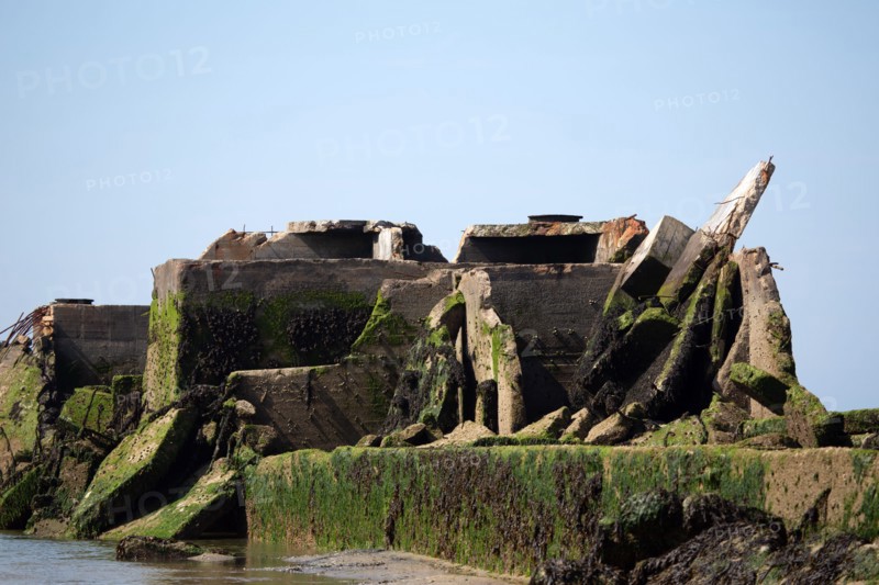 Côte de nacre, landing beaches