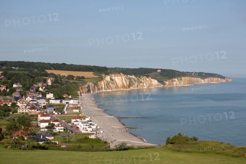 Hautot sur Mer, cliffs and waterfront