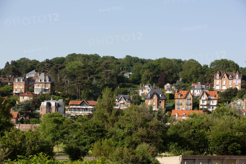 Hautot sur Mer, cliffs and waterfront