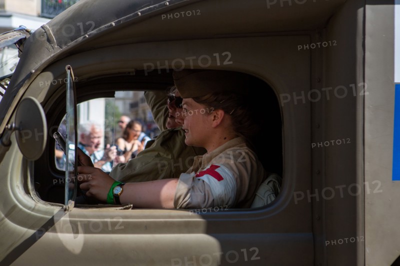 Défilé de commémoration du 75e anniversaire de la Libération de Paris, avenue du Général Leclerc