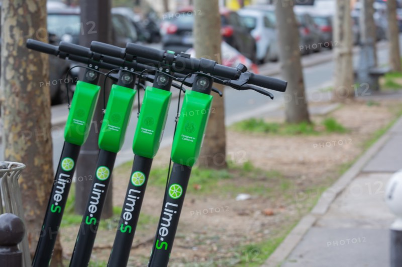 Paris, trottinettes électriques