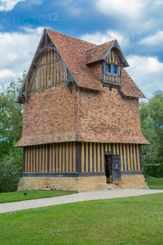 Château de Crèvecoeur, Fondation Schlumberger, à Crèvecoeur-en-Auge