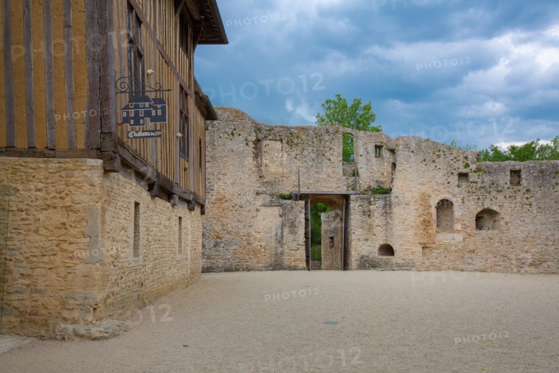 Château de Crèvecoeur, Fondation Schlumberger, à Crèvecoeur-en-Auge