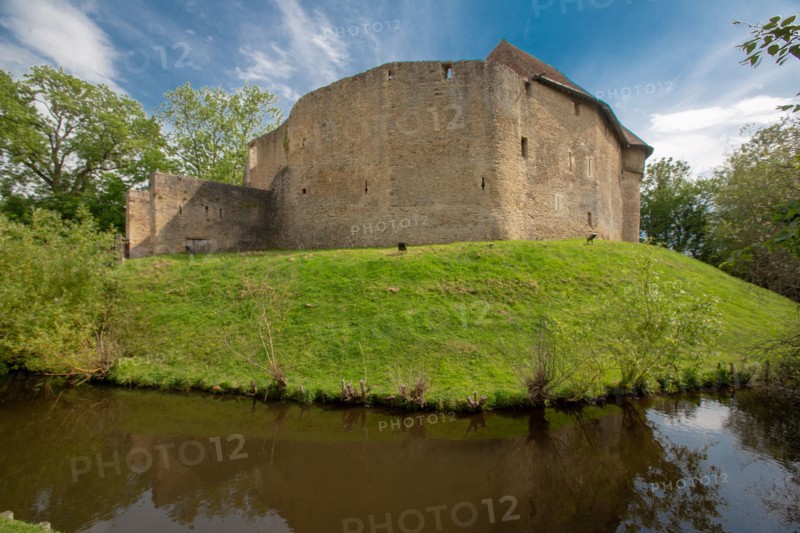 Château de Crèvecoeur, Fondation Schlumberger, à Crèvecoeur-en-Auge