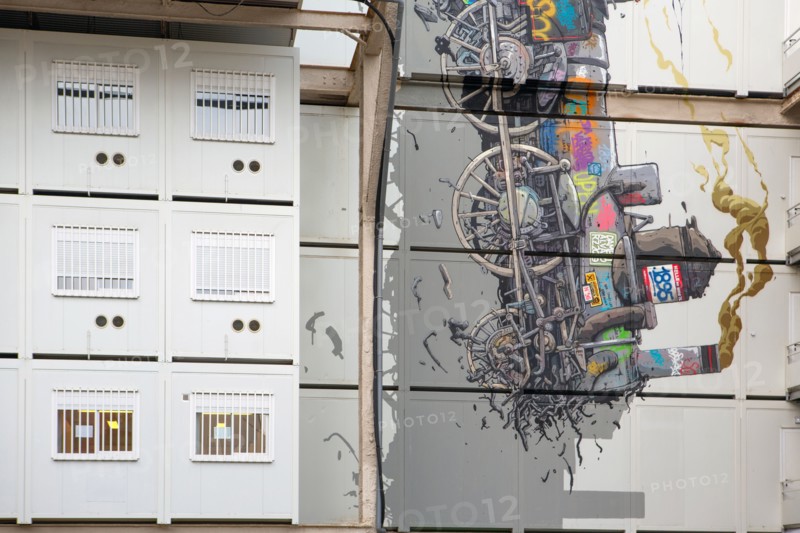 Paris, fresco on the construction site of the Centre Gaité