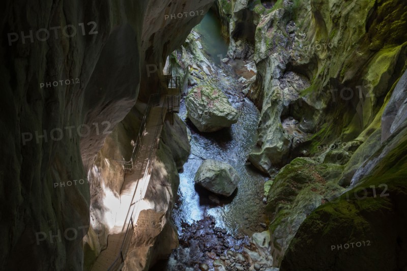 La Vernaz, Haute-Savoie, site des grottes du Pont du Diable