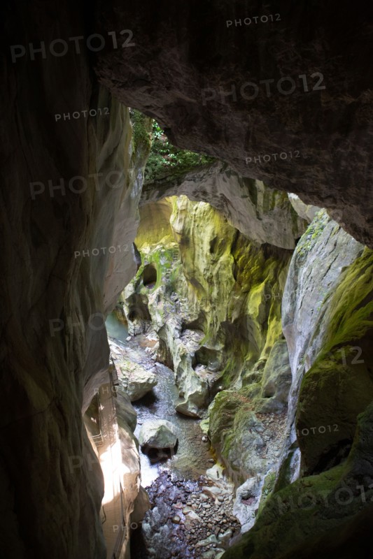 La Vernaz, Haute-Savoie, site des grottes du Pont du Diable