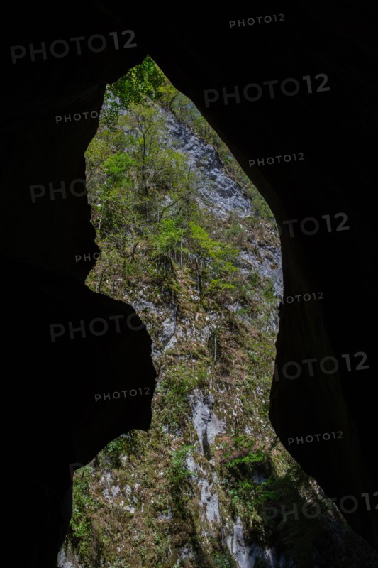 La Vernaz, Haute-Savoie, site des grottes du Pont du Diable