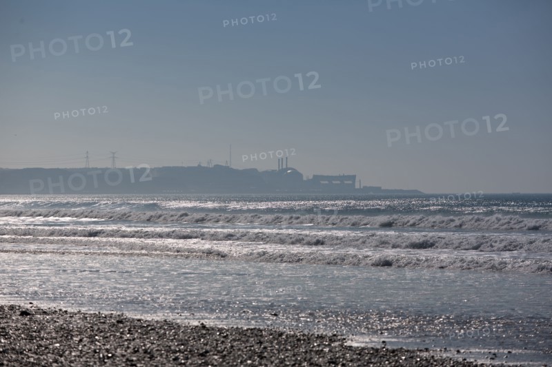 Biville (Manche), vue sur la centrale nucléaire de Flamanville