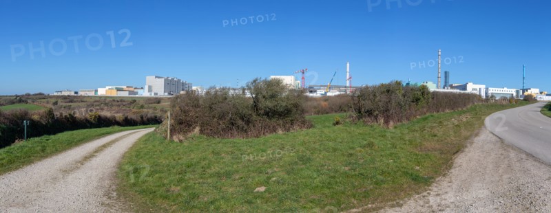 La Hague, Beaumont-Hague (Manche), centrale de retraitement des déchets nucléaires de La Hague (Cogema)