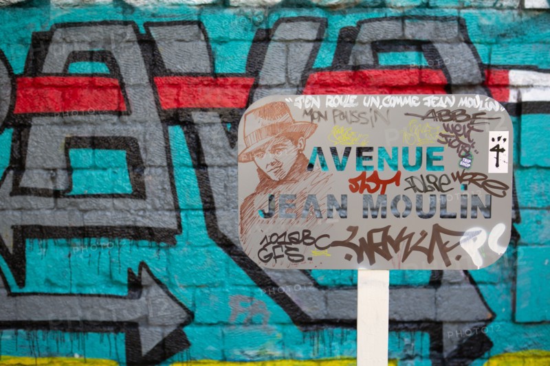 Paris, the Chemin de Fer de la Petite Ceinture at the Poincon station and rue Didot,
