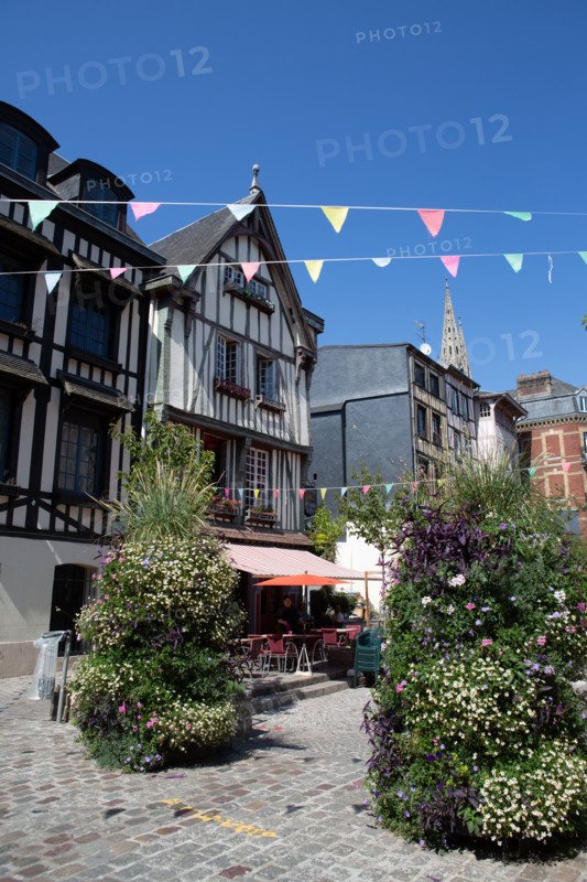Rouen (Seine Maritime), place du Lieutenant Aubert