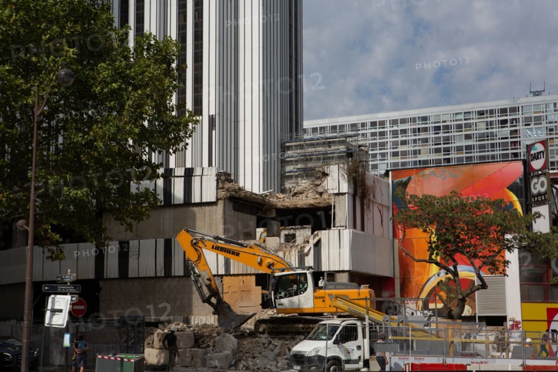 Paris, Avenue du Maine, chantier de démolition des anciens locaux du magazine Le Point