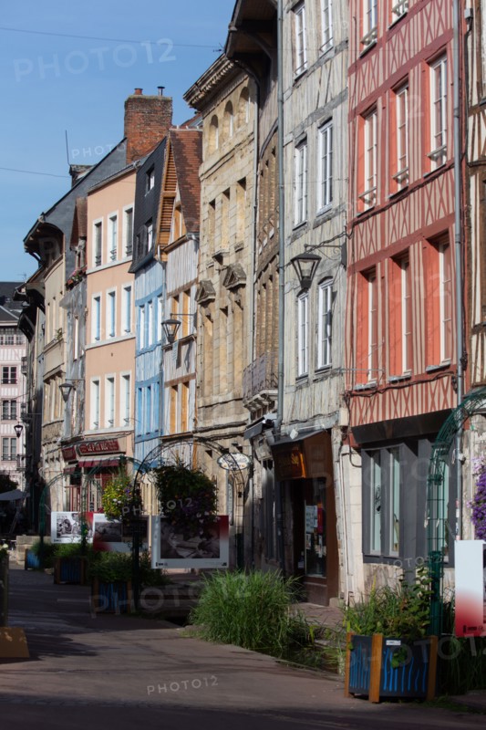 Rouen (Seine Maritime), rue Eau de Robec