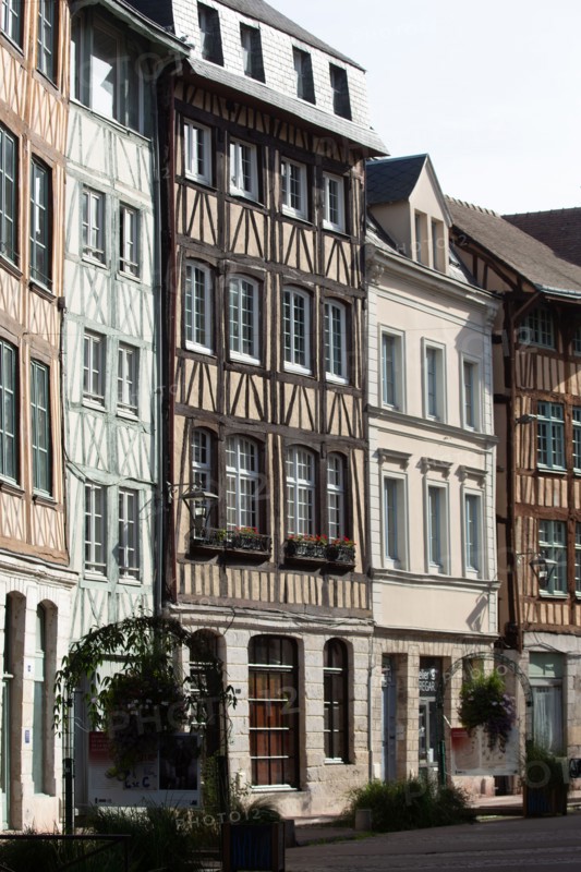 Rouen (Seine Maritime), rue Eau de Robec