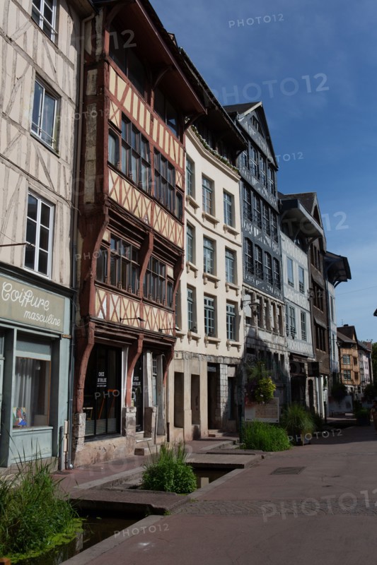 Rouen (Seine Maritime), rue Eau de Robec