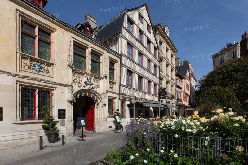 Rouen (Seine Maritime), place de la Pucelle