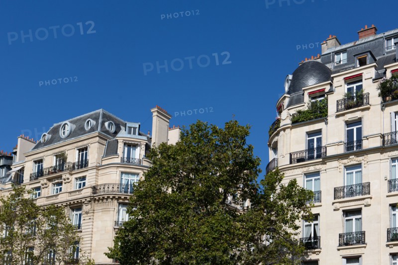Paris, boulevard des Invalides
