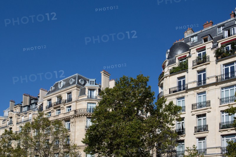 Paris, boulevard des Invalides