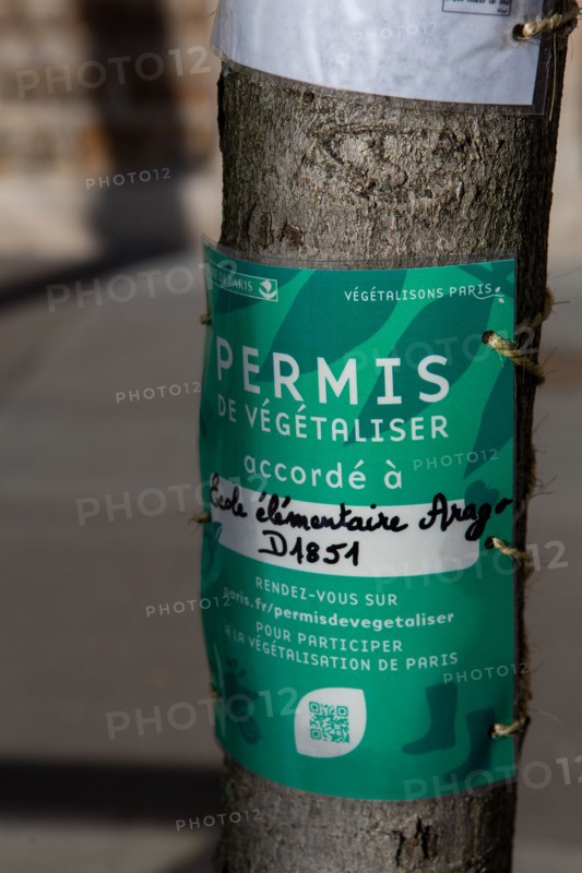 Paris, authorization to revegetize