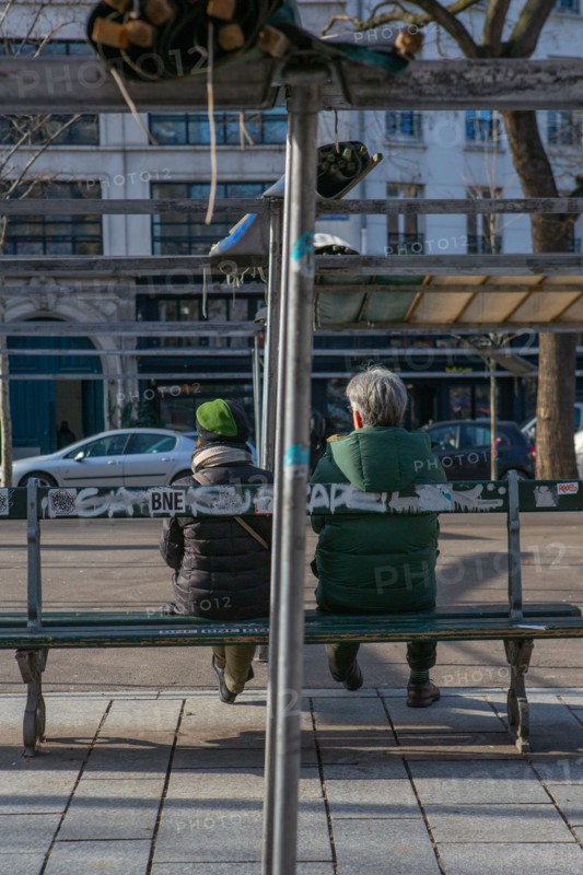 Paris, senior couple on a bench