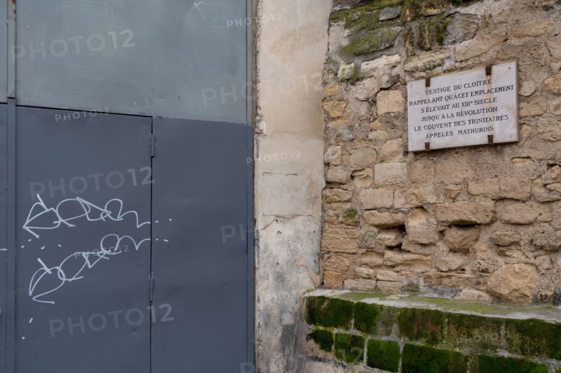 Paris, commemorative plaque of the convent of the Trinitarians