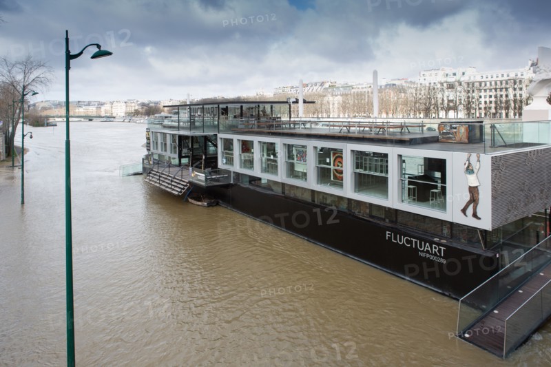 Paris, péniche Fluctuart