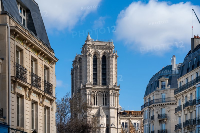 Paris, rue de l’hotel Colbert