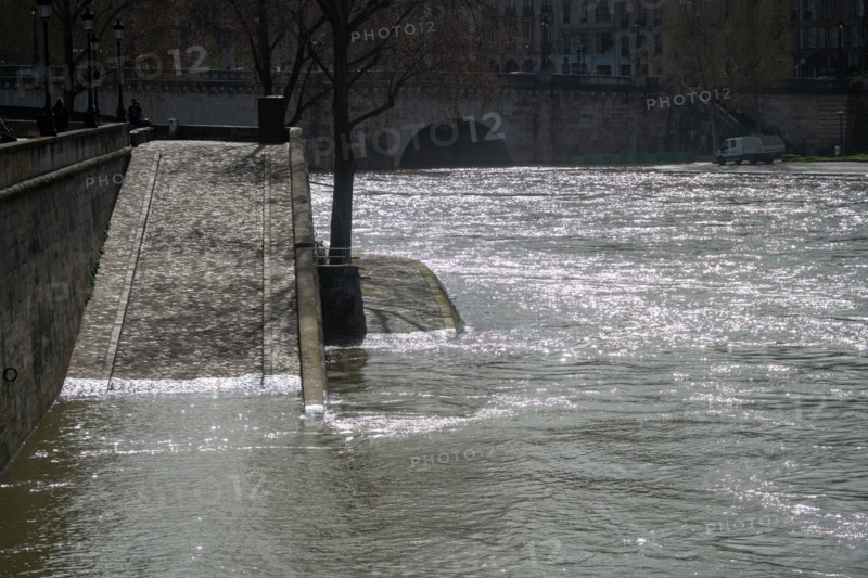 Paris, flood of Paris, Seine River