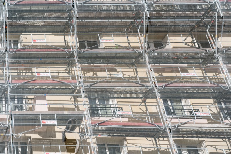 Paris, immeuble en ravalement