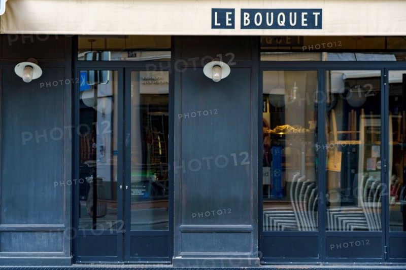 Paris starts re-opening from lockdown, May 2020