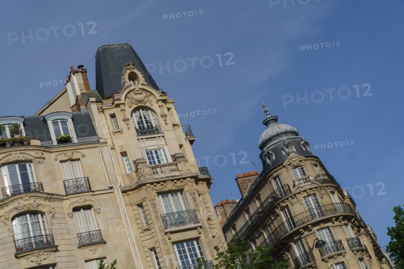 Paris starts re-opening from lockdown, May 2020