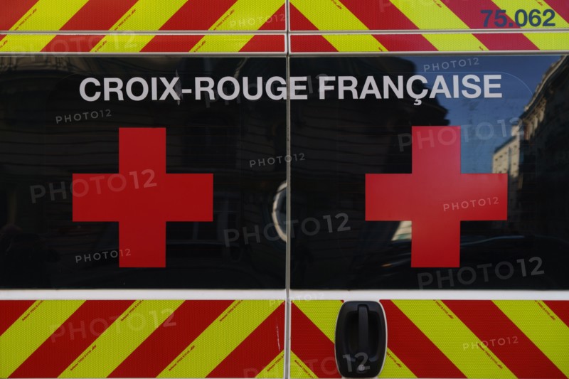 Paris starts re-opening from lockdown, May 2020