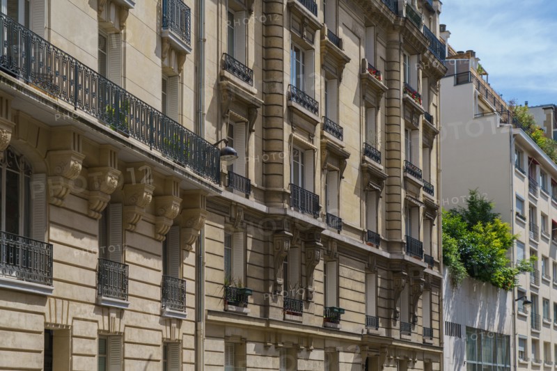 Paris starts re-opening from lockdown, May 2020