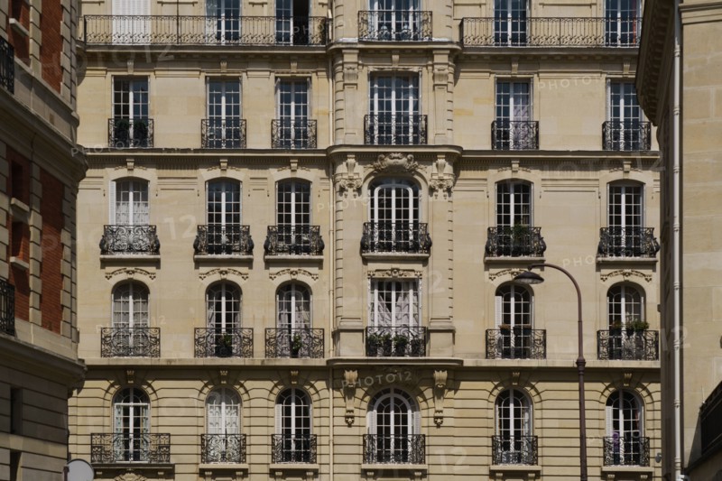 Paris starts re-opening from lockdown, May 2020