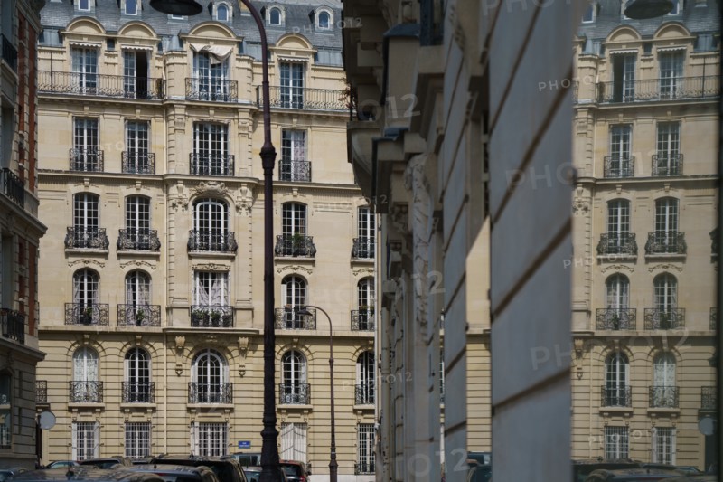 Paris starts re-opening from lockdown, May 2020