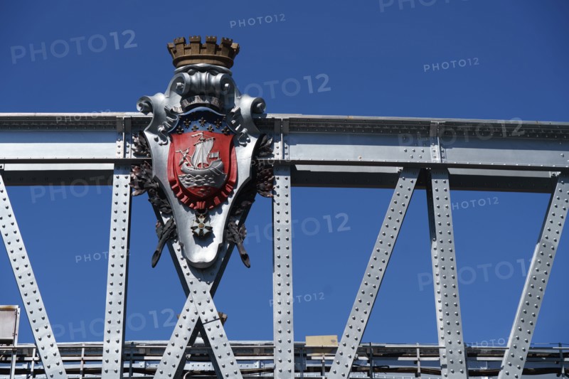 Coat of arms and motto of Paris, Fluctuat nec Mergitur