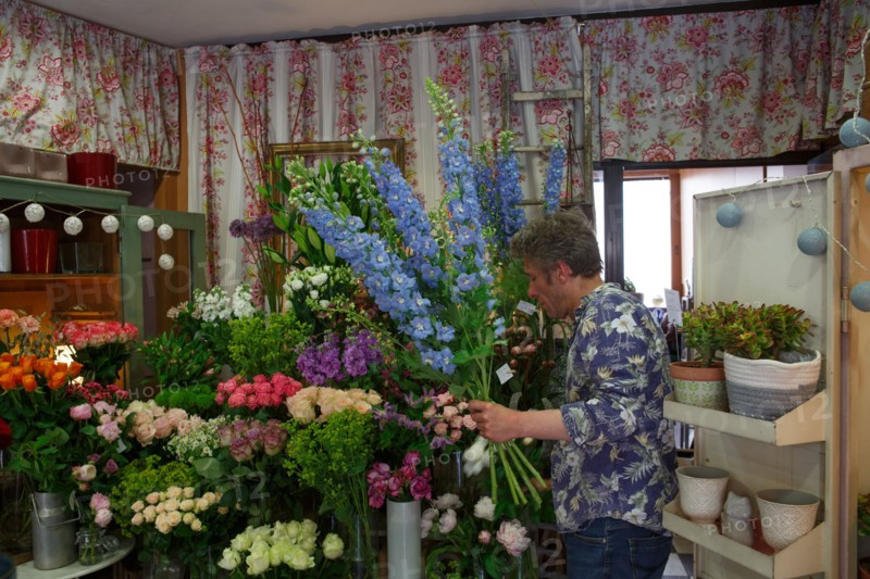Paris, flower shop on rue d'Alésia