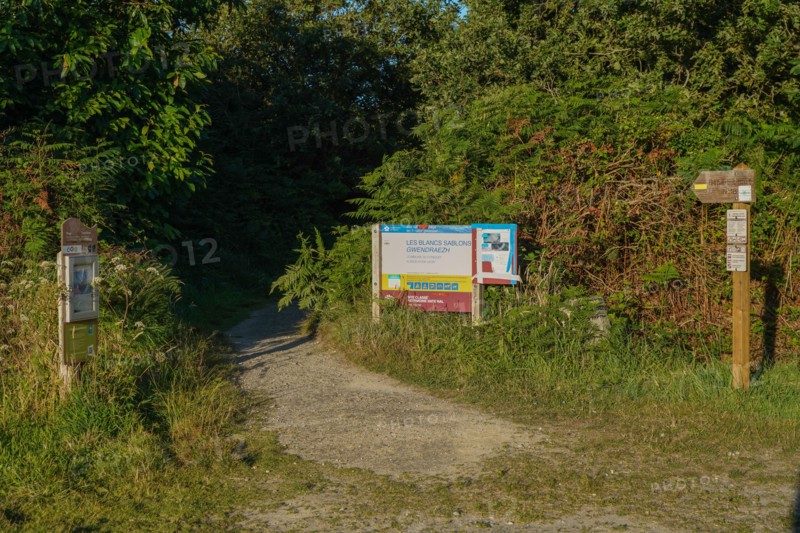 Pointe de Kermorvan, North tip of Finistère, GR34