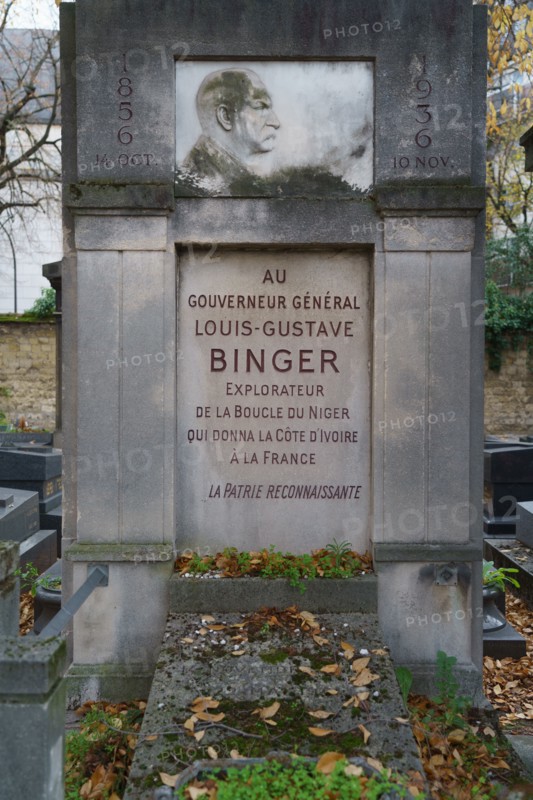 Paris, Montparnasse Cemetery at All Saints' Day