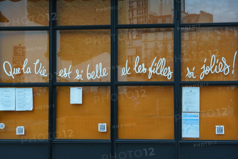 Paris, restaurant closed due to the Covid-19 pandemic