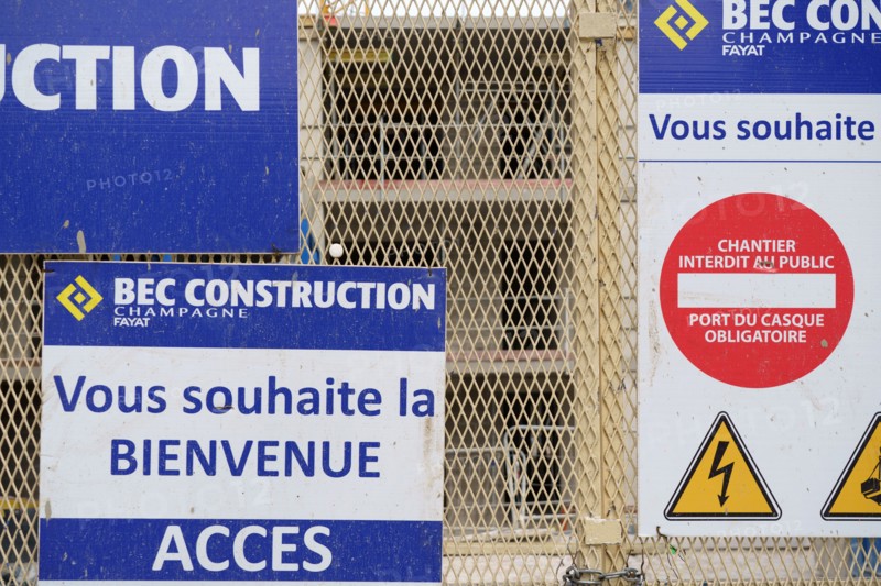 Panneau indiquant un chantier interdit au public