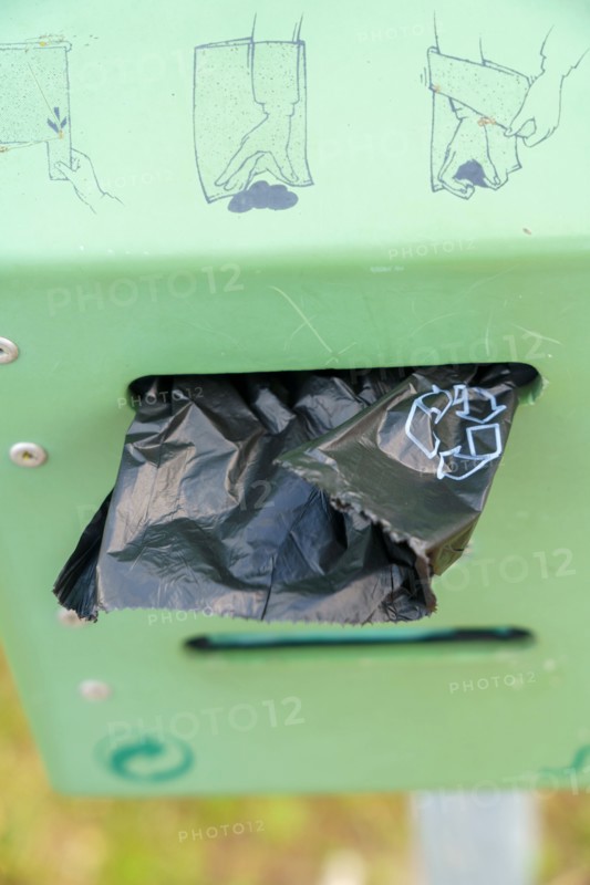 Trouville, bags for dog excrement