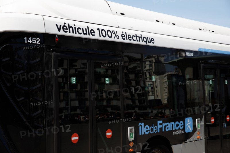 Paris bus