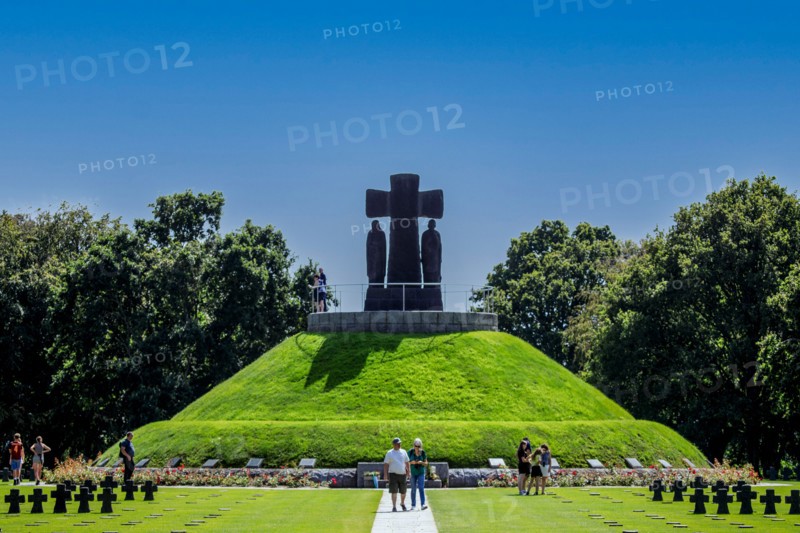 La Cambe German war cemetery