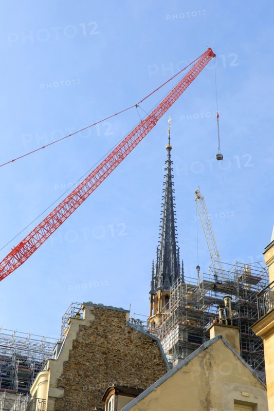 Paris, the new spire of Notre-Dame de Paris is installed