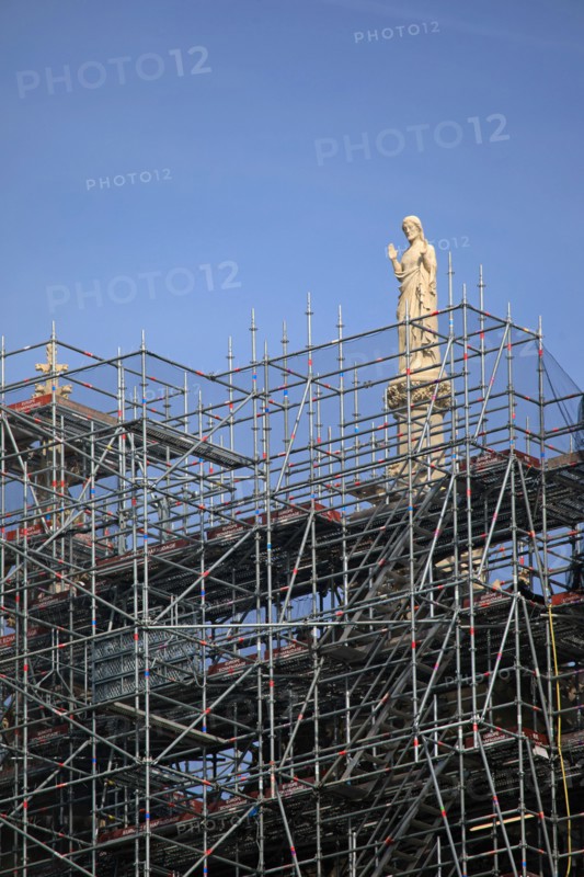 Paris, the new spire of Notre-Dame de Paris is installed