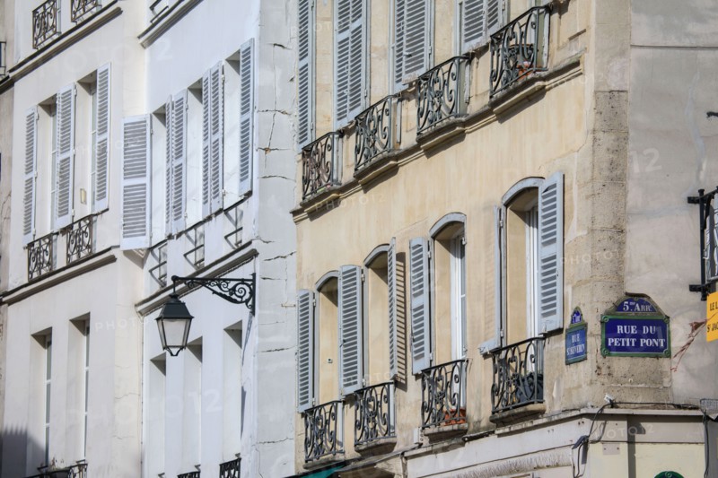 Paris, rue Saint-Séverin