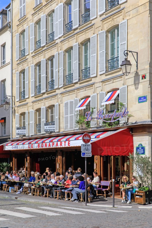 Paris, rue Bonaparte